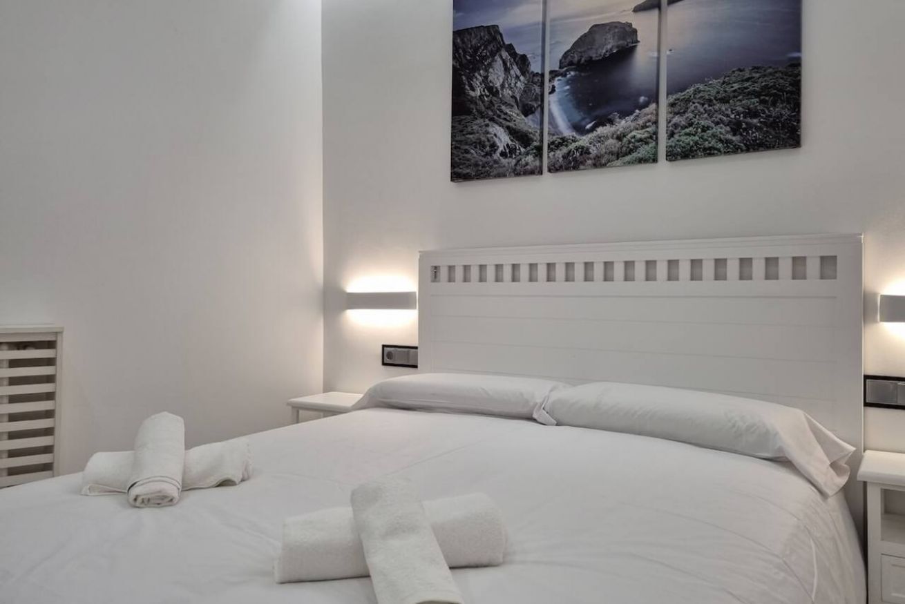 4 dormitorios, tabla de planchar con plancha, wifi gratis y ropa de cama