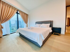 2 bedrooms, iron/ironing board, free WiFi, bed sheets - KLCC, Pavilion, Eaton Residences KL 2BR (Kuala Lumpur)