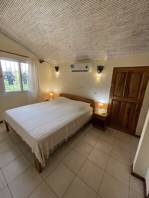 2 Schlafzimmer, Zimmersafe, Bügeleisen/Bügelbrett, WLAN