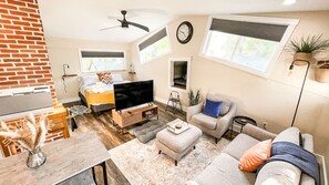 1 chambre, fer et planche Ă repasser, Wi-Fi gratuit, draps fournis