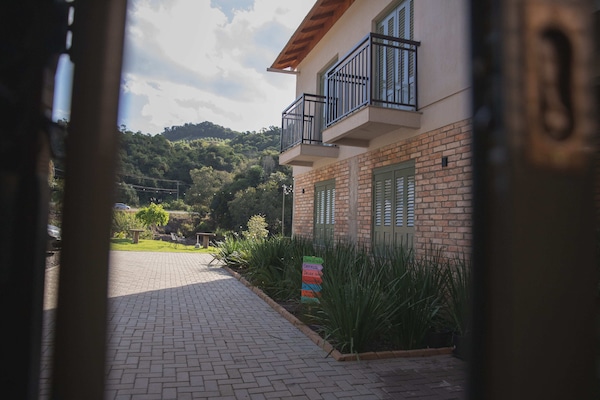 Suite 01 | Free WiFi