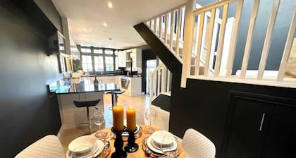 Cosy and Quirky House in the Heart of Bakewell