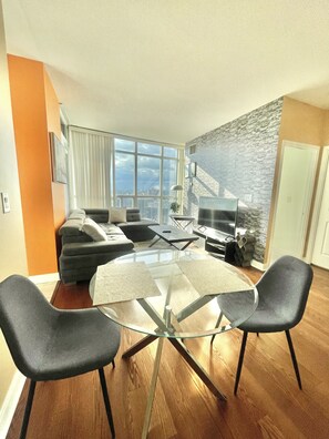 Fernseher, DVD-Player