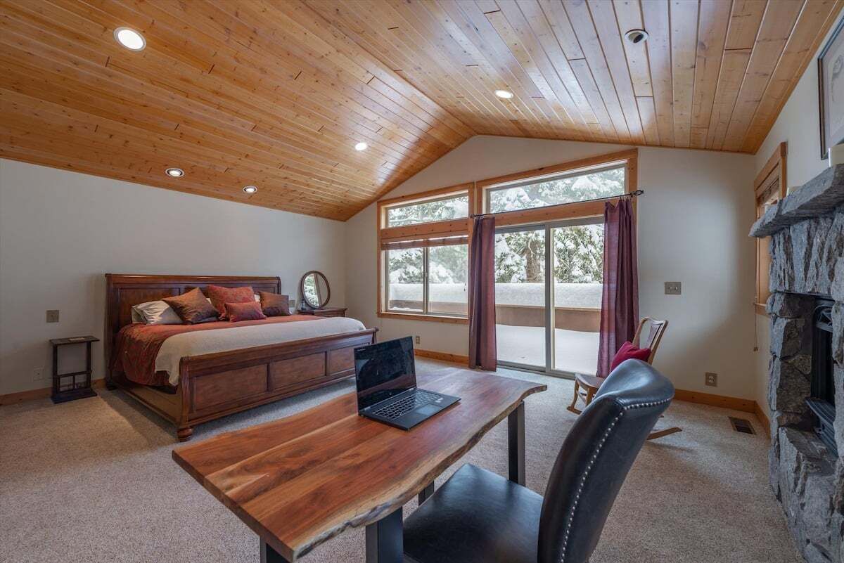 5 soverom, strykejern/-brett, wi-fi (inkludert) og sengetøy