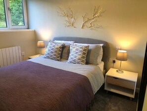 2 bedrooms, iron/ironing board, free WiFi