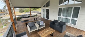 All The Venus Vibes - beautiful pet friendly home