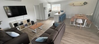 All The Venus Vibes - beautiful pet friendly home