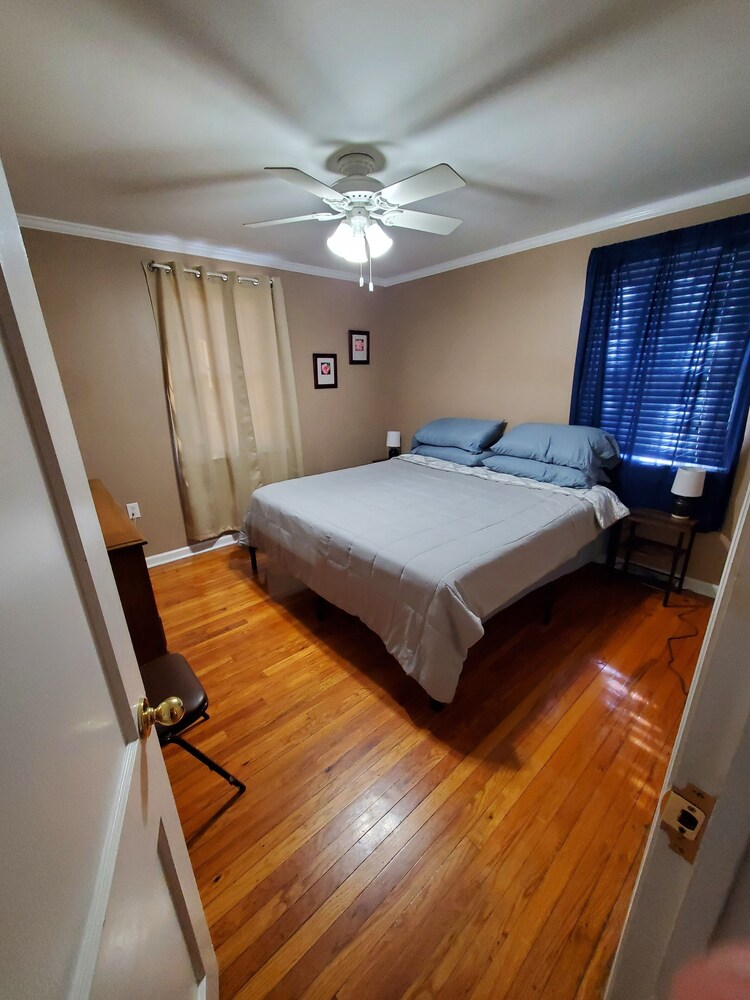 Charming 3br/2 bath house, 5 mins from downtown Bristol Vrbo