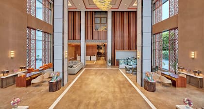 DoubleTree by Hilton Varanasi
