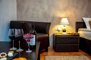 Minibar, soundproofing, free WiFi, bed sheets - Velinov Boutique Hotel  (Bansko)
