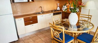 2/BR Condo in Royal Islander La Terrasse Resort