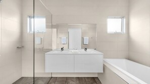 Bathtub