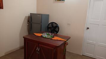 Comfort Studio | 1 bedroom, iron/ironing board, free WiFi, bed sheets