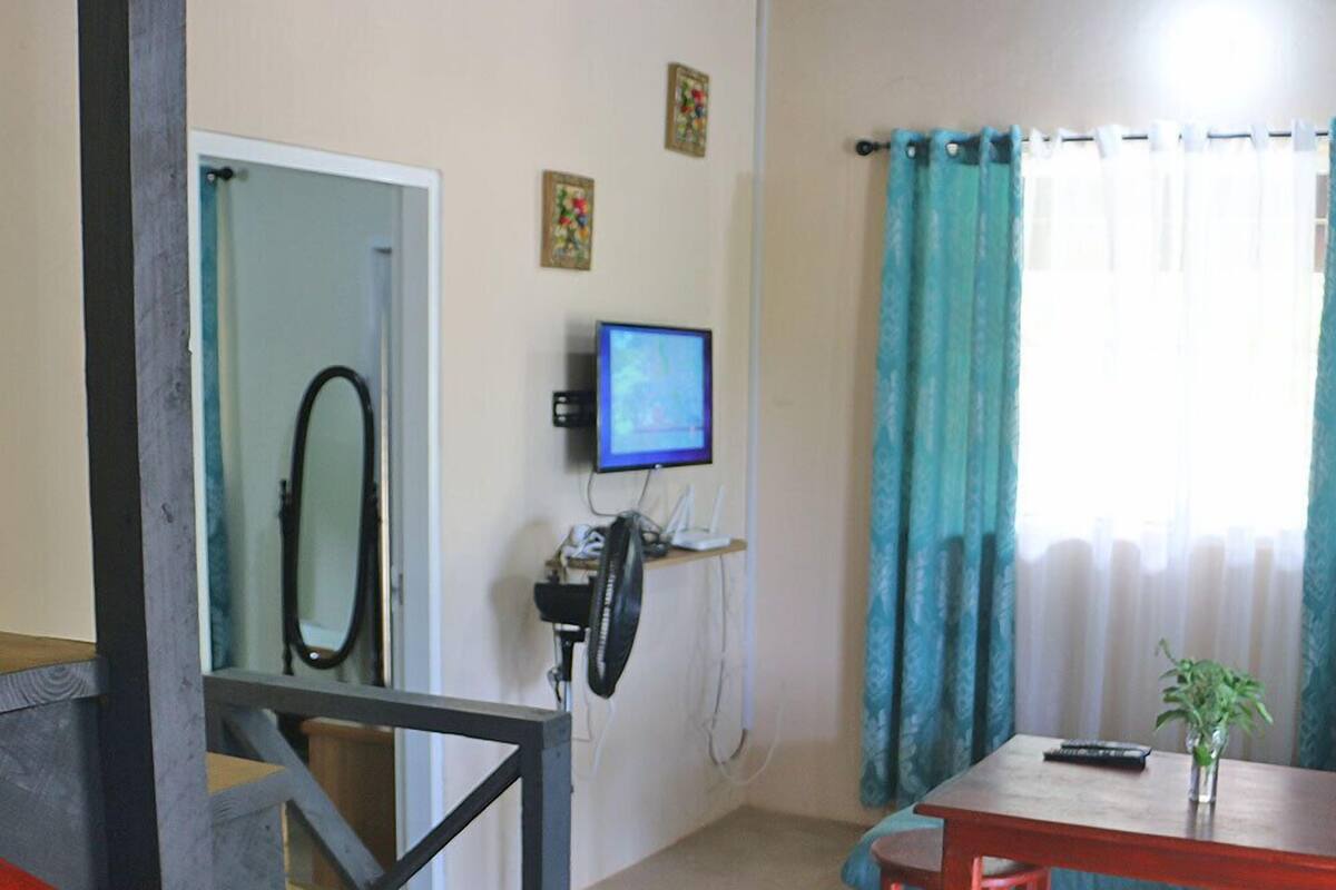 Comfort Apartment, Partial Ocean View | Iron/ironing board, WiFi (free), bed sheets