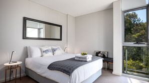 2 bedrooms, iron/ironing board, travel cot, WiFi