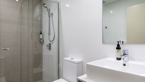 Bathtub, hair dryer