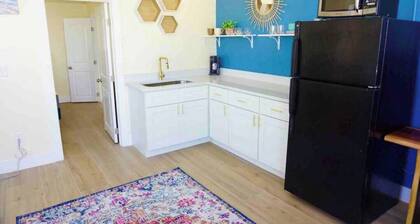 PETS OK Steps 2 Ocean Center, Walk to Beach! PETS OK!