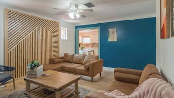 Smart TV, fireplace, video games, offices