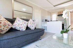 Smart TV - Lefa Boutique Hotel (Rustenburg)