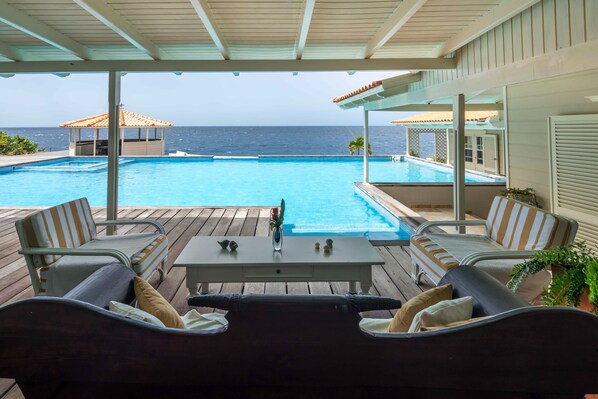 Pool - Luxury Oceanfront villa with a gorgeous salt water pool (Sint Willibrordus)