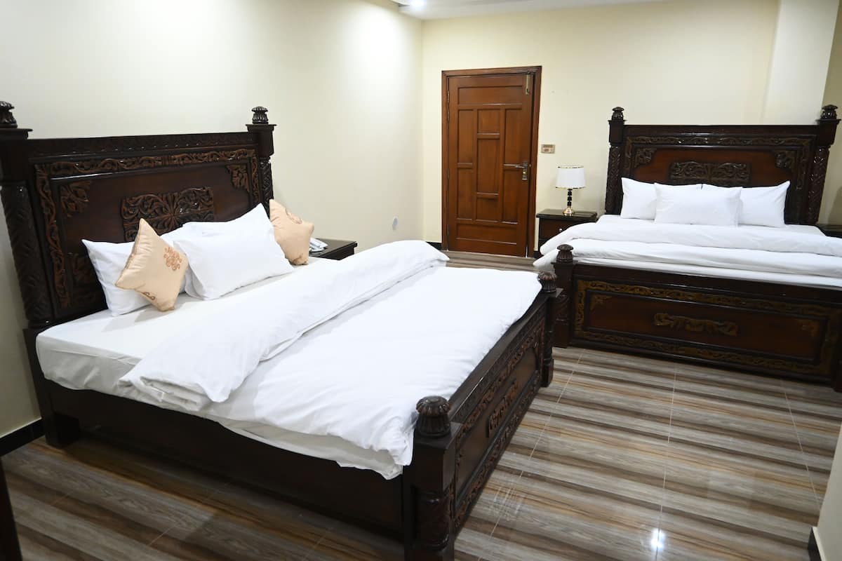 Family Room | 1 bedroom, free WiFi