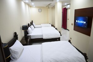 Family Room | 1 bedroom, free WiFi