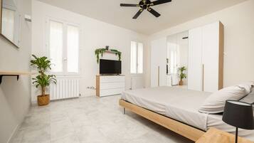 1 bedroom, iron/ironing board, free WiFi, bed sheets