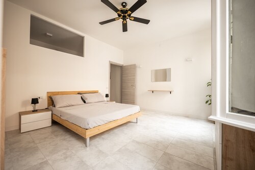 Ca' Pico Netflix, Wi-fi & Parking, Mirandola, IT