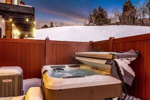 Bain à remous extérieur