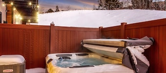 Woodward Luxury - Hot Tub! Trails/Nature from the back patio