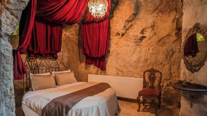 Romantisches Doppel- und Zweibettzimmer | Bettwäsche aus ägyptischer Baumwolle, hochwertige Bettwaren