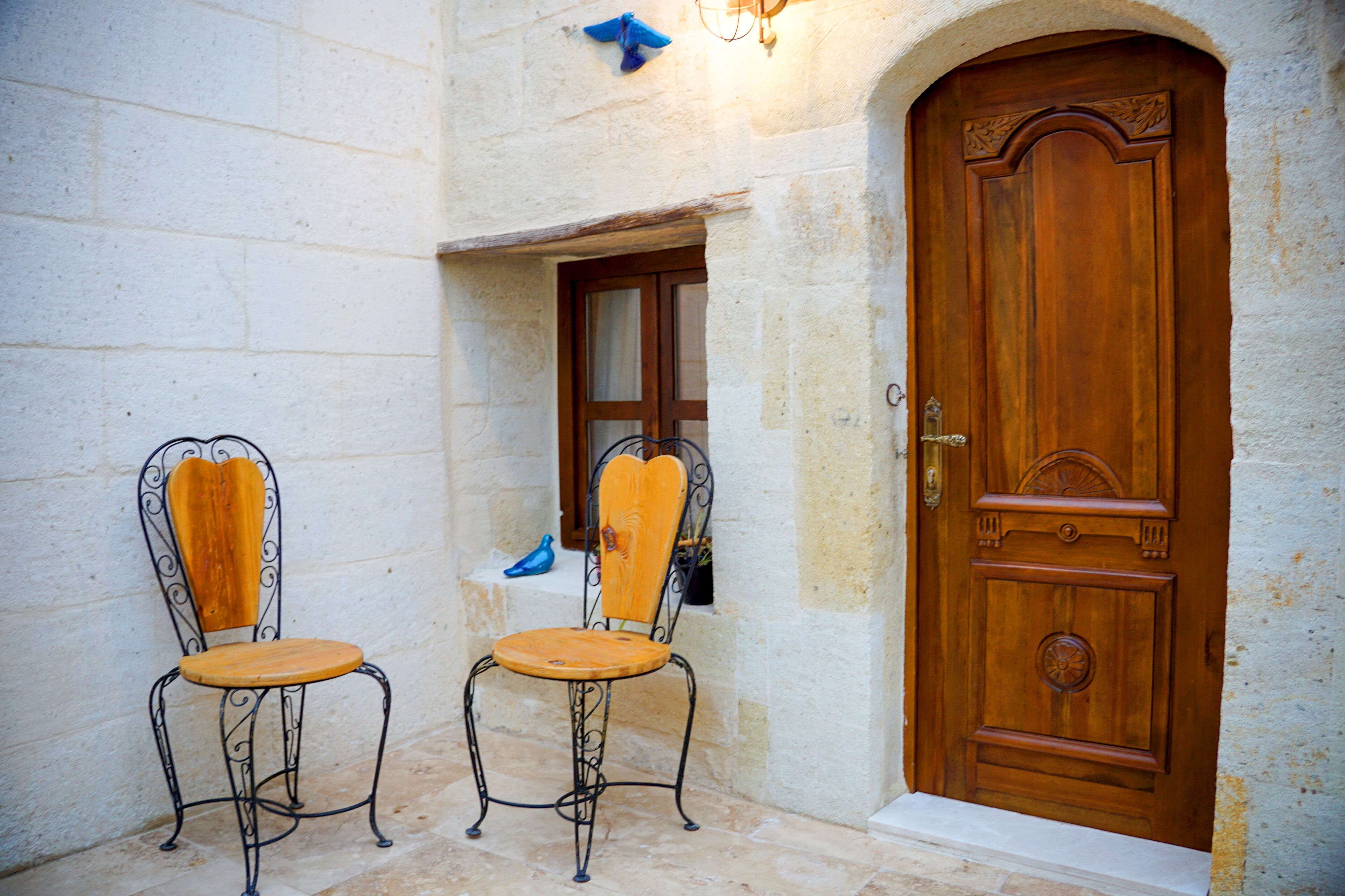 105-inch LCD TV with satellite channels, TV