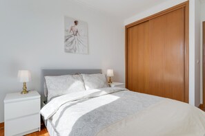 Apartamento | 1 dormitorio, tabla de planchar con plancha, wifi gratis y ropa de cama