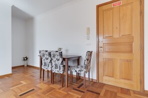 Apartment | Living area - Camara de Lobos Apartment (Camara de Lobos)