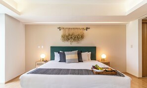 Apartamento superior | Ropa de cama hipoalergénica, caja fuerte, decoración individual