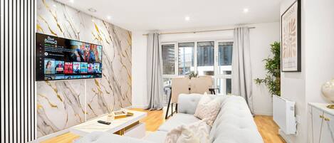 Smart TV, streaming services