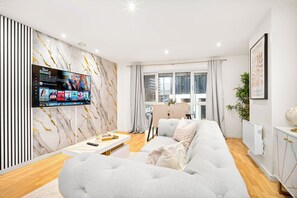 Smart TV, streaming services