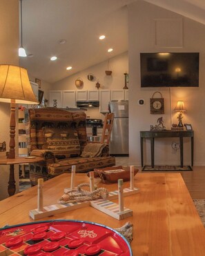 Interior - Sasquatch Lodge A: Mountain Views & Family Fun! (Gatlinburg)