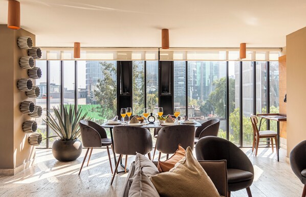 Premium Apartment | Living area | 42-inch LED TV with cable channels, TV - Horacio by Kukun (Mexico City)