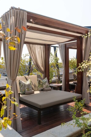 Couples treatment room(s), body treatments, hydrotherapy, aromatherapy - Radisson Blu Mosi-oa-Tunya Livingstone Resort (Livingstone)