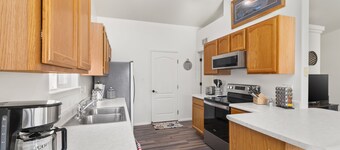 Close to Parks, shopping, hospitals and more in a quiet neighborhood