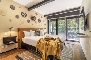 Deluxe Apartment | 3 bedrooms, in-room safe, individually decorated, desk - Villa Horacio by Kukun (Mexico City)