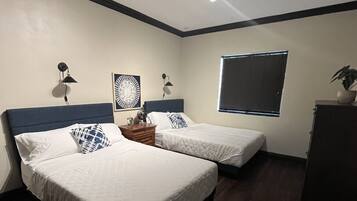 4 bedrooms, desk, iron/ironing board, free WiFi