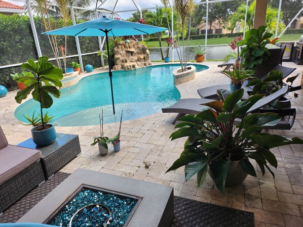 Outdoor pool, a heated pool