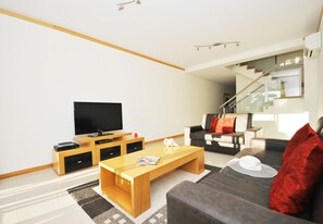 TV, DVD player