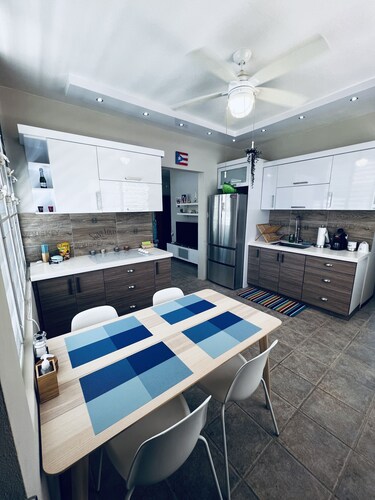 2-BR Modern Oceanfront APT. Pool - 5 min from Playa Sucia & Lighthouse