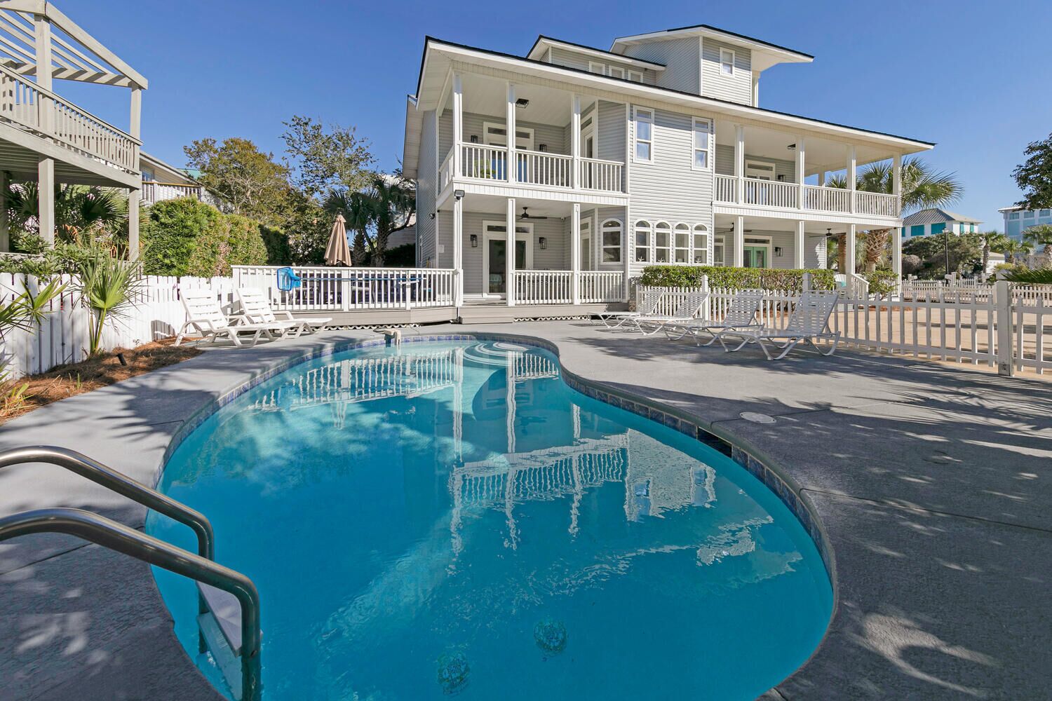 Remodeled😎3 Story 5BR Home ⚓Private Pool!🌴 Grill