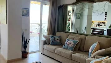 Télévision, livres, chaßne hi-fi