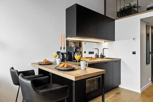 Loft (Homey Studio - Loft for 4) | Private kitchen | Full-size fridge, stovetop, dishwasher, electric kettle