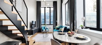 Bob W Duo Lofts
